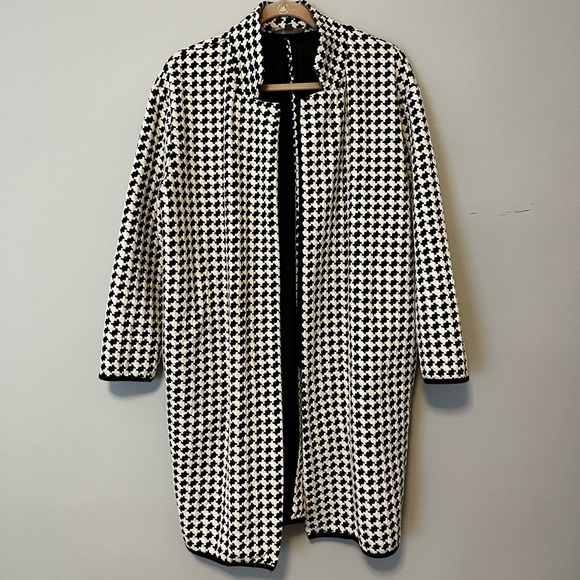 Philosophy Jackets & Blazers - Houndstooth Black and White Long Open-Front Blazer With Pockets